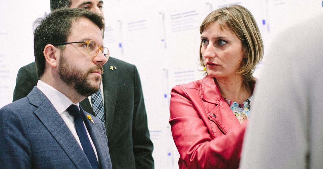 El coronavirus es passeja per la sala de coordinació d’emergències sanitàries de Catalunya