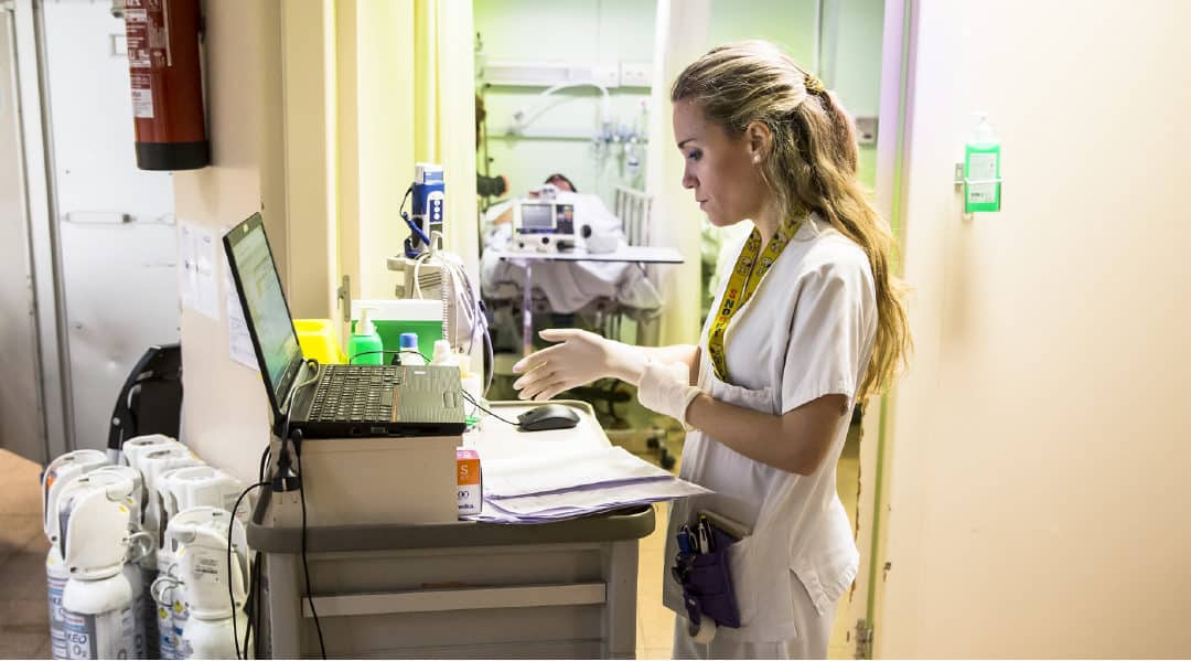 Catalunya necessitaria incorporar 13.000 infermeres per situar-se en la mitjana europea