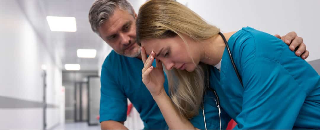 Participa a l’estudi sobre els problemes de salut mental i la intenció d’abandonar la professió entre les infermeres de Catalunya